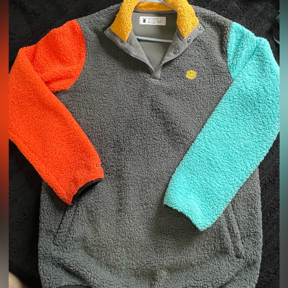 Dutch Bros fleece pullover